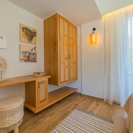 Brevis - Premium 15km From The Villa