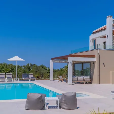 Brevis - Premium 15km From The Villa *